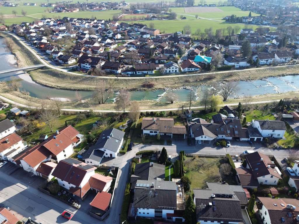 Immobilie in Bruckmühl - 1,5 Zimmer-Appartement mit Garten und Terrasse - Bild 0