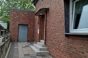 Freistehendes EFH Grevenbroich - Wevelinghoven mit 3 Garagen ! – Die vollständige Adresse der Immobilie erhältst du vom Anbieter., 41516 Grevenbroich – Vorschaubild 2
