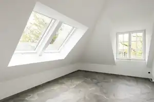 Sonnige, top-ausgestattete DG-Wohnung in kleiner Wohnanlage mit Putzservice – Alte Allee 27, 81245 München – Vorschaubild 12