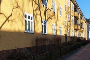3-Zimmer-Altbauwohnung mit Balkon im Kiez von Adlershof provisionsfrei zu verkaufen! – Die vollständige Adresse der Immobilie erhältst du vom Anbieter., 12489 Adlershof, Berlin – Vorschaubild 1