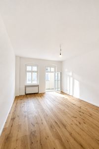 Wunderschöne 2 Zimmerwohnung mit Balkon und Einbauküche
