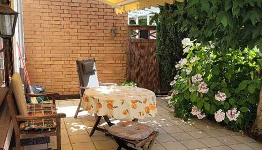Bild von Gepflegtes 5-Zi-Reihenhaus mit Garten, Terrasse, Garage, zentrale, ruhige Lage - Bus um die Ecke