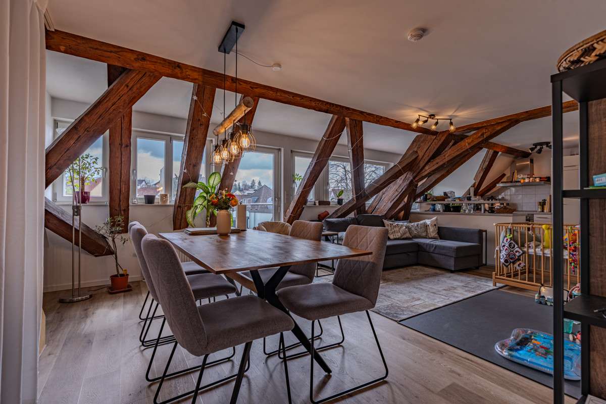 Immobilie in Baindt - Elegantes Wohnen im Herzen historischer Architektur - Bild 5