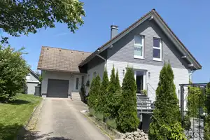 Einfamilienhaus in bevorzugter Lage – Schwarzwald-Baar-Kreis – Vorschaubild 1