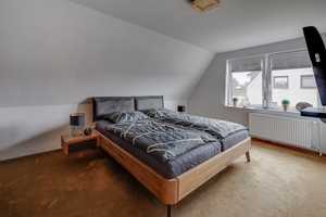 Zweifamilienhaus auf großem Grundstück – Viel Platz für individuelle Gestaltungsmöglichkeiten – Oldenburg (Kreis) – Vorschaubild 30