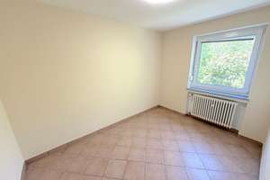 Wundervolles Reiheneckhaus mit viel Platz für die Familie – Die vollständige Adresse der Immobilie erhältst du vom Anbieter., 89231 Neu-Ulm – Vorschaubild 27