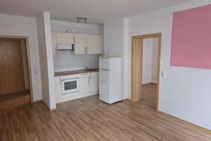 Anfragen nur per E-Mail. Sehr moderne und zentral gelegene 2 Zi.-Wohnung mit EBK. – Hafenstr. 195, 27568 Lehe, Bremerhaven – Vorschaubild 3