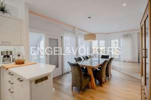 Einzigartige Penthouse-Wohnung  mit 'Ausguck' über Warnemünde -  Dachterrasse, Aufzug, Garage – Die vollständige Adresse der Immobilie erhältst du vom Anbieter., 18119 Seebad Warnemünde, Rostock – Vorschaubild 4