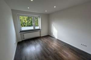 Helle, geräumige 4-Zimmer-Wohnung mit 2 Balkonen und Einbauküche in KR-Bockum (Provisionsfrei) – Die vollständige Adresse der Immobilie erhältst du vom Anbieter., 47800 Bockum, Krefeld – Vorschaubild 10