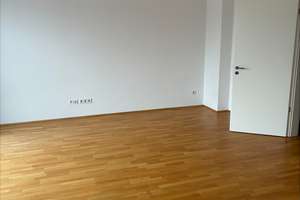 Preisgünstige und ansprechende 2,5-Zimmer-Wohnung mit Dachterrasse – Markomannenstraße 22, 81377 Am Waldfriedhof, München – Vorschaubild 8