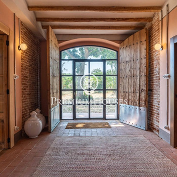 Moderne Villa in Riudoms mit Garten