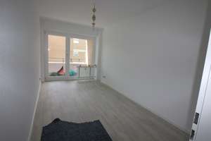 ***ALLES FRISCH RENOVIERT!- ERSTBEZUG NACH KOMPETTRENOVIERUNG, 3 ZI. MIT BALKON IN ERKRATH*** – Schlüterstraße 31, 40699 Erkrath – Vorschaubild 8