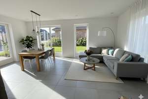 Erstbezug direkt am Wangermeer – moderne Neubau-Doppelhaushälfte mit Garten, Seelage & A+ Effizienz – Die vollständige Adresse der Immobilie erhältst du vom Anbieter., 26434 Wangerland – Vorschaubild 5