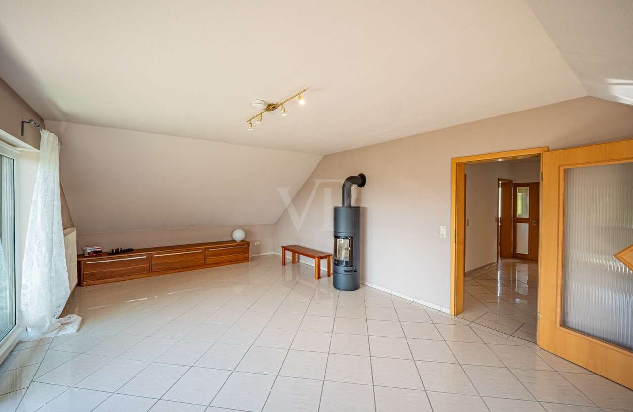 Immobilie in Berod bei Wallmerod - Großzügiges Ein-/Zweifamilienhaus in wunderschönem Wohngebiet – flexibel nutzbar und sofort bezugsbe - Bild 16