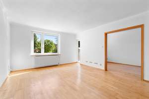 Helle 2,5-Zimmer-Hochparterre-Wohnung in Billstedt, inklusive Garten und sonniger Terrasse – Die vollständige Adresse der Immobilie erhältst du vom Anbieter., 22117 Billstedt, Hamburg – Vorschaubild 4