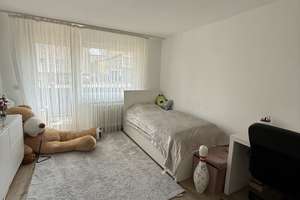 Stilvoll modernisiert: 4,5-Zimmer-Wohnung in Neckartenzlingen – Teckstrasse 3, 72654 Neckartenzlingen – Vorschaubild 7