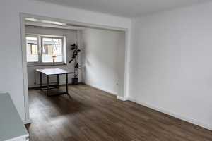 Schönes 5-Zimmer-Reihenhaus mit EBK in Jüchen – Neuss (Rhein-Kreis) – Vorschaubild 2