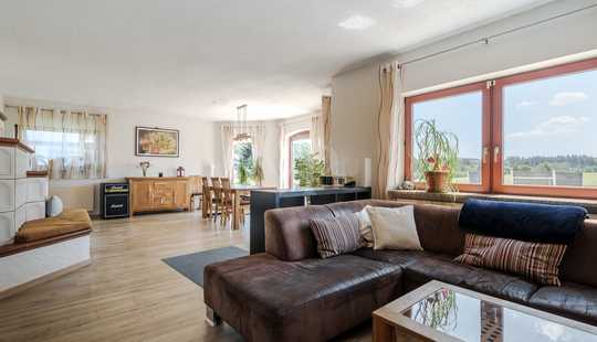 Bild von Familienfreundliches Einfamilienhaus in Feldrandlage mit schönem Garten und großer Garage