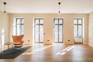 1a Mikrolage Kreuzberg: Graefestraße 80, top 4,5-Zi-Wohnung zum Soforteinzug! – Graefestrasse 80, 10967 Kreuzberg, Berlin – Vorschaubild 2