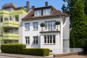 Großzügiges Familiendomizil mit traumhaftem Garten