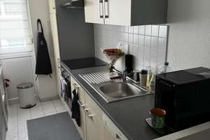 Schöne, gepflegte 2-Zimmer-Wohnung mit Balkon und EBK in ruhiger, zentraler Lage – Die vollständige Adresse der Immobilie erhältst du vom Anbieter., 71638 Ost, Ludwigsburg – Vorschaubild 4