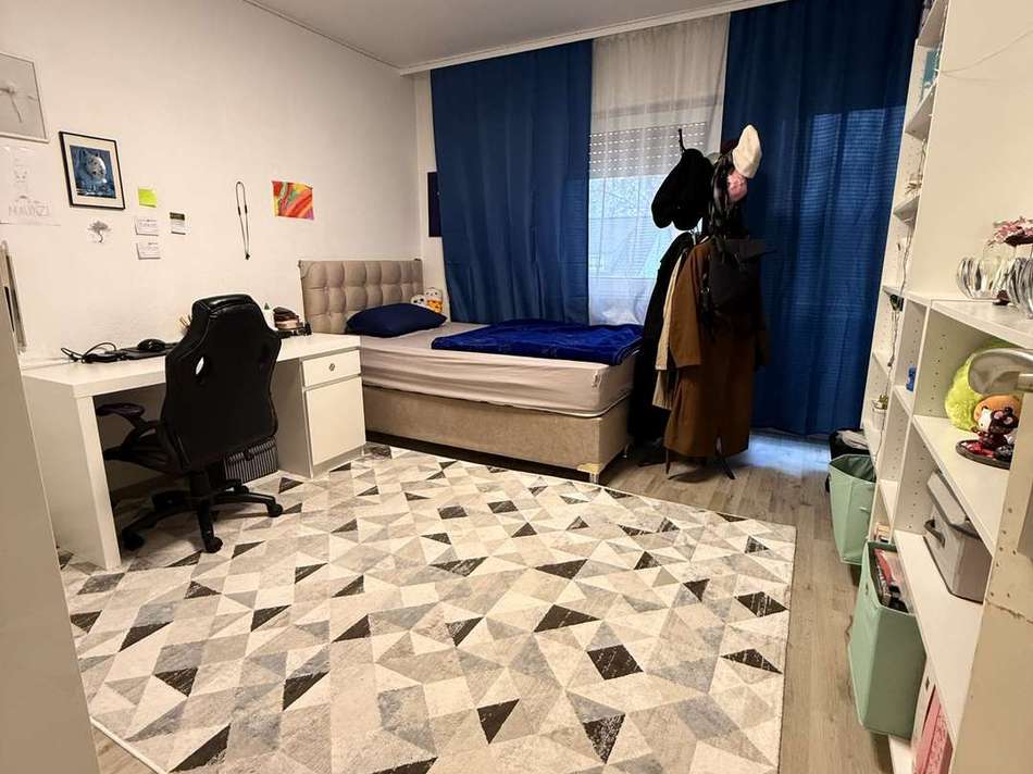 Schlafzimmer 2