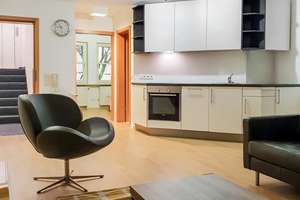 Urban living - Vollmöbliert, offene 2-Zimmer Stadtwohnung in Zentrum von Stuttgart