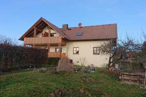 Großzügiges Zweifamilienhaus in Lichtenfels-Weingarten – Die vollständige Adresse der Immobilie erhältst du vom Anbieter., 96215 Lichtenfels – Vorschaubild 4