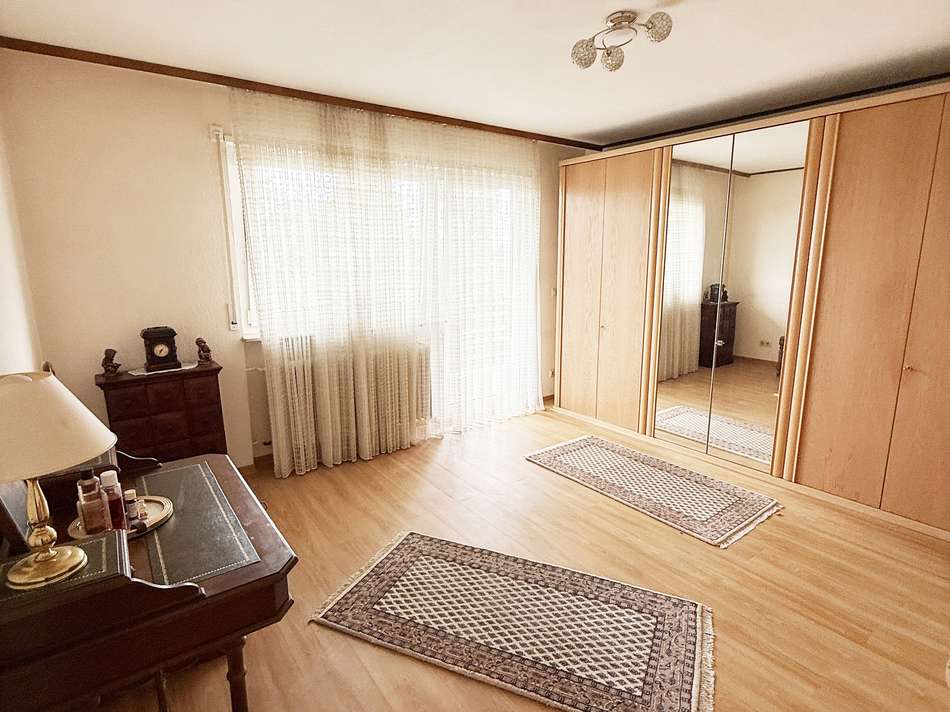 2. Schlafzimmer OG