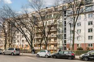 Bezugsfreies Penthouse mit Ausblick in Friedrichshain! – Die vollständige Adresse der Immobilie erhältst du vom Anbieter., 10243 Friedrichshain, Berlin – Vorschaubild 1