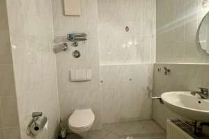 Familienfreundliche 4 Zimmer-Wohnung mit Balkon, Tiefgarage und zusätzlichem Stellplatz in Bobingen – Die vollständige Adresse der Immobilie erhältst du vom Anbieter., 86399 Bobingen – Vorschaubild 13