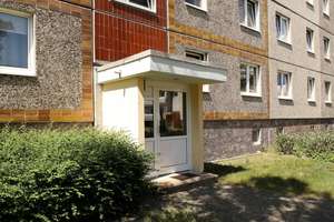 ... kleine 1 - Raumwohnung in der 3. Etage ... – Fohlenwinkel 19, 17034 Reitbahnviertel, Neubrandenburg – Vorschaubild 4