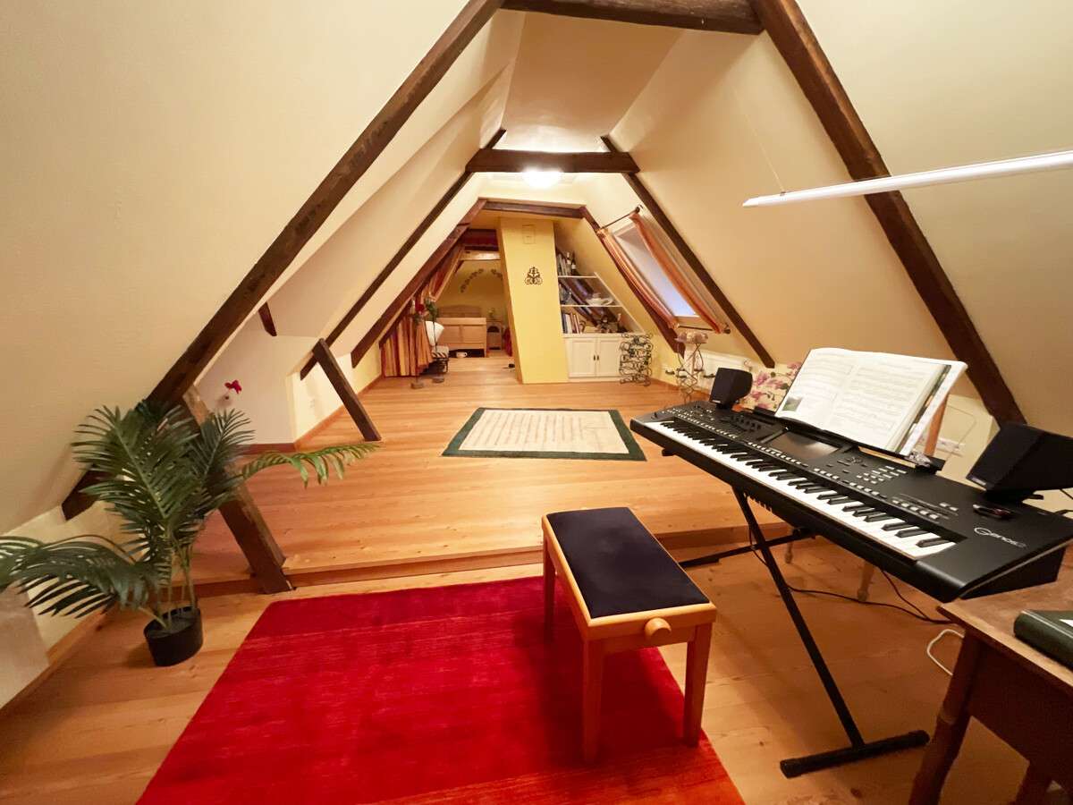 Immobilie in Risum-Lindholm - Reetdachkate mit historischem Flair & Gartenidylle vereint - Bild 16