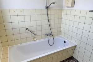 ** PROVISIONSFREI ! ** 4- Raum- ETW in D- Lörick, Niederdonker Str. 39 mit Balkon, ab sofort frei ! – Niederdonker Straße 39, 40547 Lörick, Düsseldorf – Vorschaubild 37