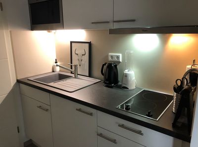 Schickes, möbliertes Apartment mit Tageslichtbad, Küche, W-LAN , Aufzug uvm.