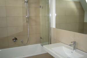 Helle gemütliche 2-Zimmer Maisonette-Wohnung mit Balkon in Rodenkirchener Bestlage – Adamstraße XX, 50996 Rodenkirchen (Ortsteil), Köln – Vorschaubild 2