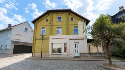 Investment in Ortenberg: 4 vermietete Wohnungen & Gewerbeeinheit mit Potenz