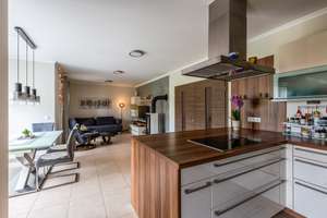Premium-Einfamilienhaus mit Toscana-Flair, Pool und Wellnessoase – Die vollständige Adresse der Immobilie erhältst du vom Anbieter., 94099 Ruhstorf an der Rott – Vorschaubild 3