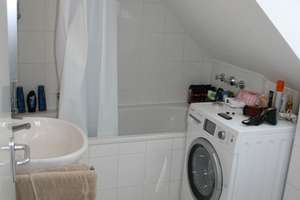 sehr schöne 2 Zimmer Maisonette Dachgeschosswohnung – An der Kaiserburg 3, 40629 Ludenberg, Düsseldorf – Vorschaubild 7