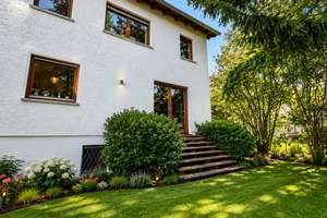 Freistehendes Einfamilienhaus in schöner Lage von Bergen Enkheim – Die vollständige Adresse der Immobilie erhältst du vom Anbieter., 60388 Bergen-Enkheim, Frankfurt am Main – Vorschaubild 2