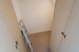 Balkon, TG-Stellplatz, Aufzug - Helle 3-Zimmer-Maisonette Baujahr 98 mit Tageslichtbad und Parkett! – Bärengasse a.A., 7747 Lobeda-Altstadt, Jena – Vorschaubild 22