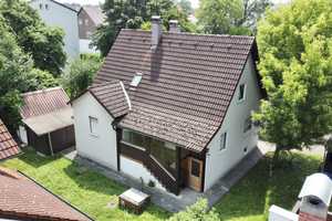 Freistehendes Haus mit zwei Wohneinheiten – Landshut – Vorschaubild 1
