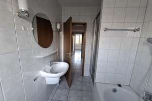 3-Familienhaus 230 m² mit Balkonen, Garten, Garagen u. Stellplätzen – Die vollständige Adresse der Immobilie erhältst du vom Anbieter., 52428 Jülich – Vorschaubild 12