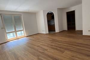 2-Zi. Wohnung 55qm in Traunreut - Dachterrasse - TG - Stellplatz – Gottfried-Michael-Straße 1, 83301 Traunreut – Vorschaubild 1