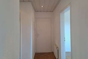 Schön, praktisch, hell & stadtnah! 3½ R.-ETW mit Balkon, Aufzug & Stellplatz in Rüttenscheid – 45131 Rüttenscheid, Essen – Vorschaubild 2