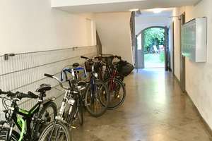 Sanierte Wohnung mit Dachterrasse zwischen Arnulfsplatz und Herzogspark – 93047 Innenstadt, Regensburg – Vorschaubild 2