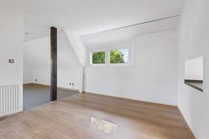 2015 komplett modernisiert ! Maisonette-Wohnung mit ca. 142 m² Wohnfläche & 2 TG-Stellplätzen – Die vollständige Adresse der Immobilie erhältst du vom Anbieter., 22149 Rahlstedt, Hamburg – Vorschaubild 6