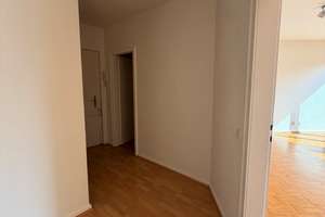 Schöne 2-Zimmer-Wohnung am Barbarossaplatz – Hohenstaufenring 2, 50674 Altstadt/Süd, Köln – Vorschaubild 6