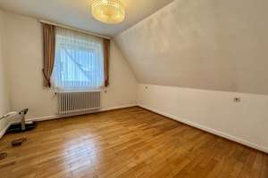 Stilvolles & bezugsfreies Wohnhaus am Safranberg mit Gartenidylle und vielseitigen Nutzungsoptionen! – Die vollständige Adresse der Immobilie erhältst du vom Anbieter., 89075 Oststadt, Ulm – Vorschaubild 23