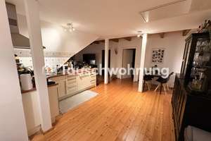 Tauschwohnung: 2 Zimmer Wohnung mit Holzdielen und Balkenlage
